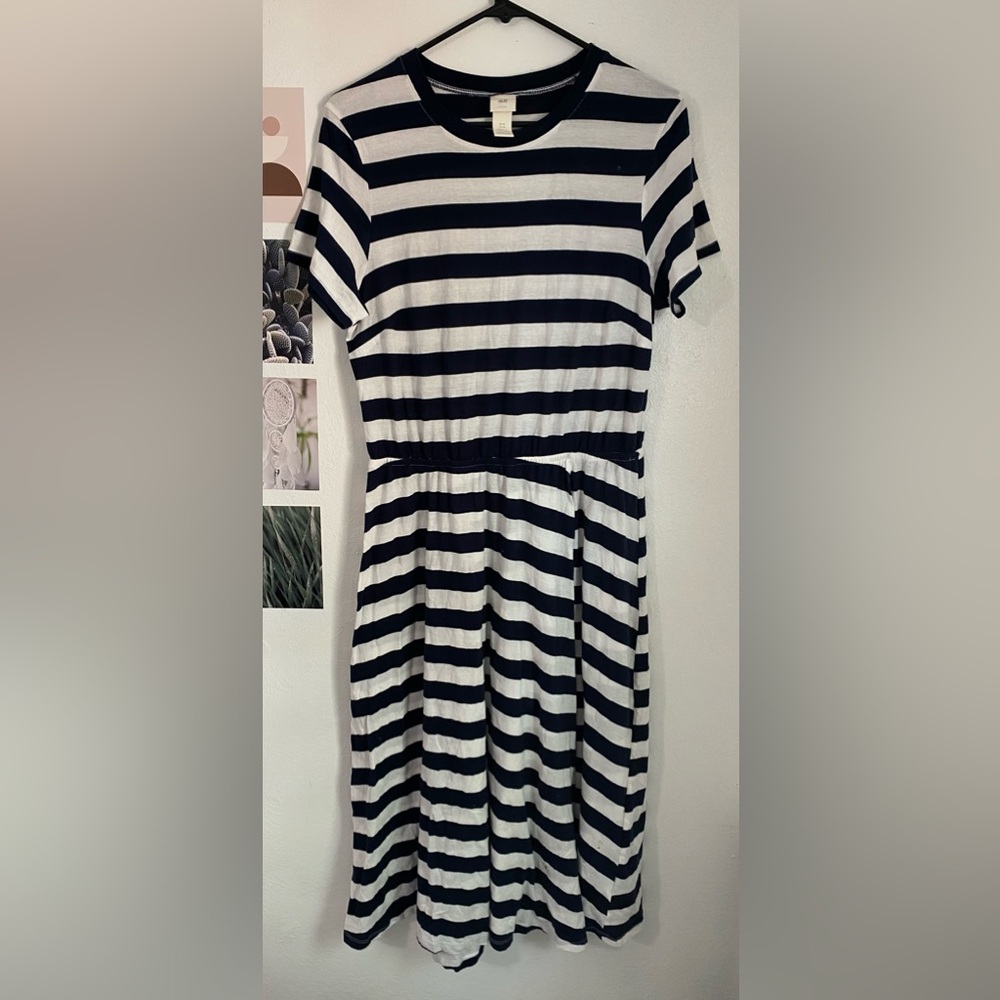 ✨H&M Navy and White Striped Dress✨